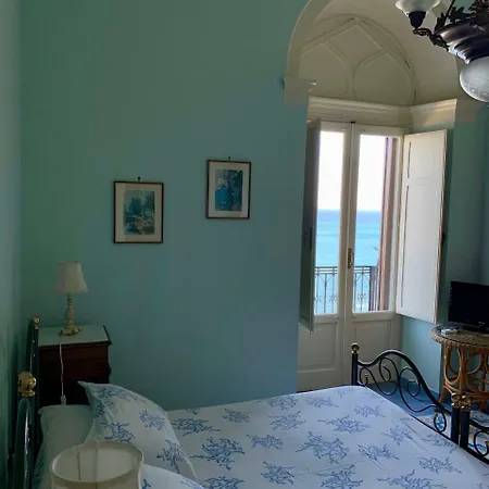 Alojamento de Acomodação e Pequeno-almoço Antonio *